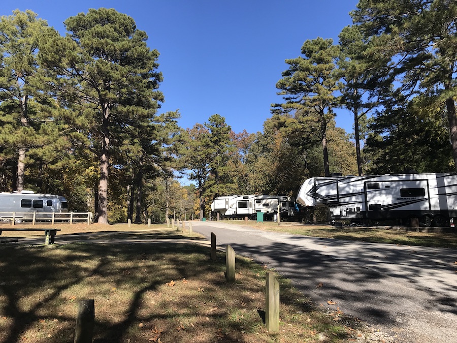 Camping area at lake poinsett state parks offers hookups and many sites.